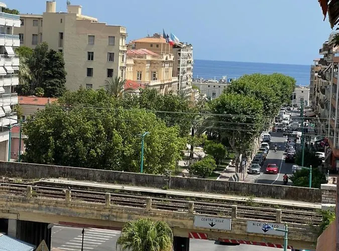 公寓 Equipe Centre *